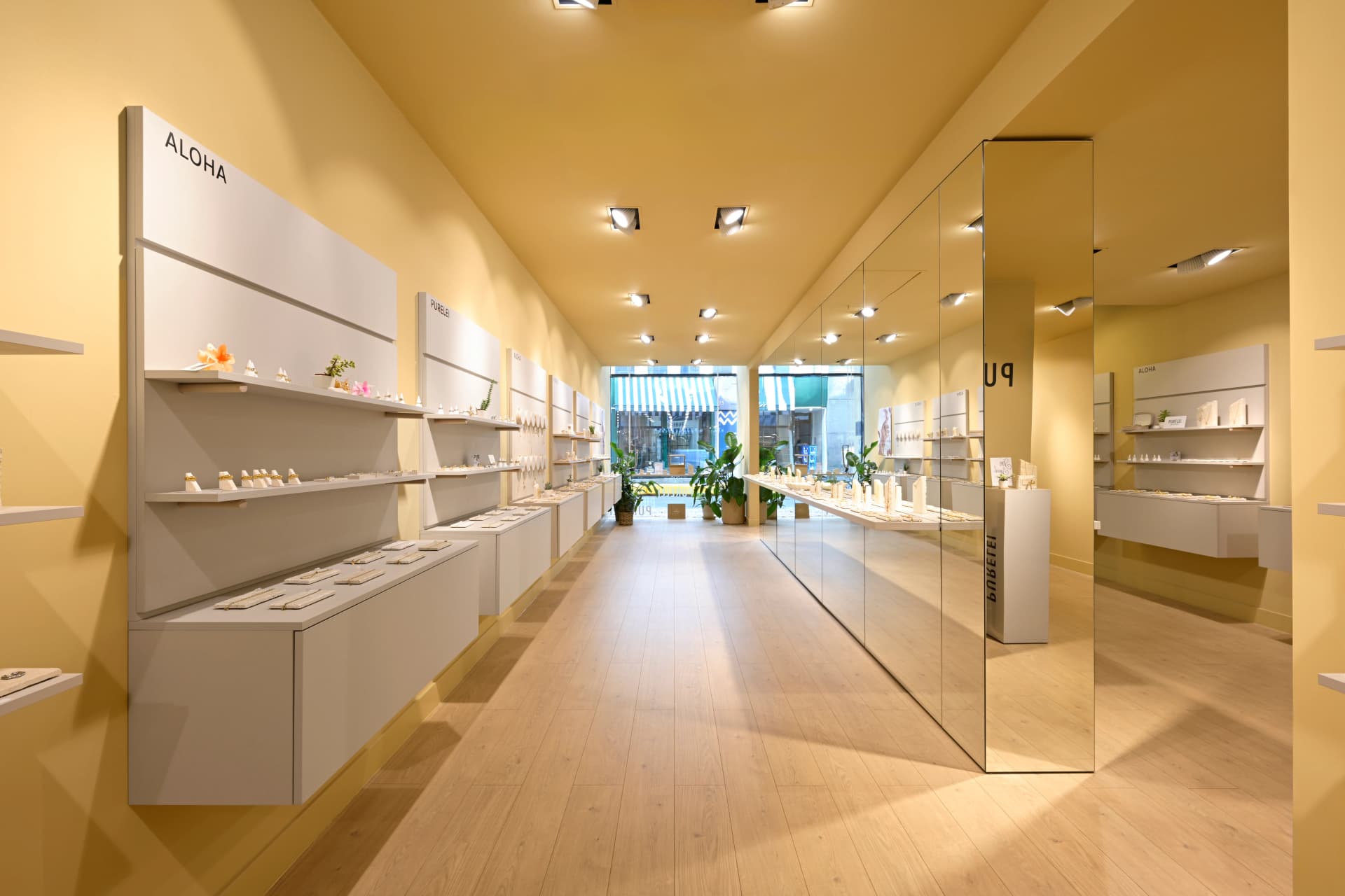 PURELEI store — _EWP7415